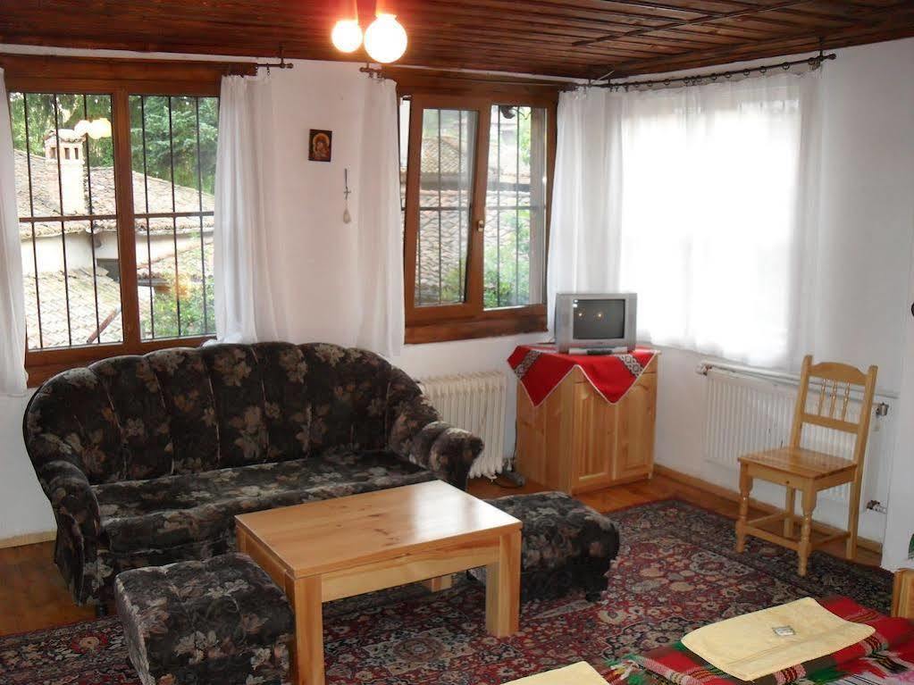 Hotel Borimechkova Kashta à Koprivchtitsa Extérieur photo