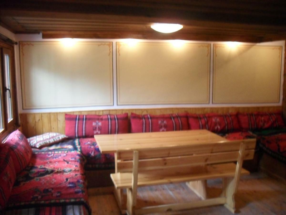 Hotel Borimechkova Kashta à Koprivchtitsa Extérieur photo