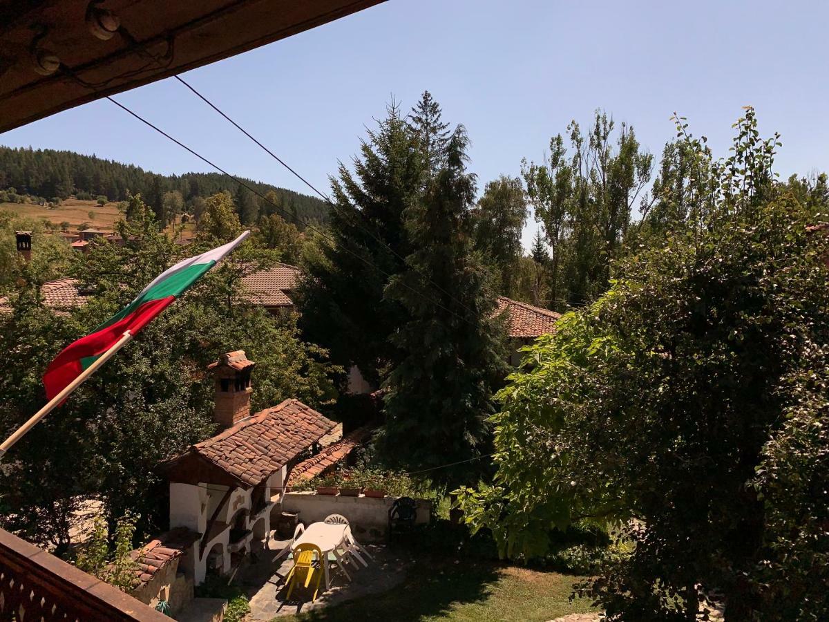 Hotel Borimechkova Kashta à Koprivchtitsa Extérieur photo